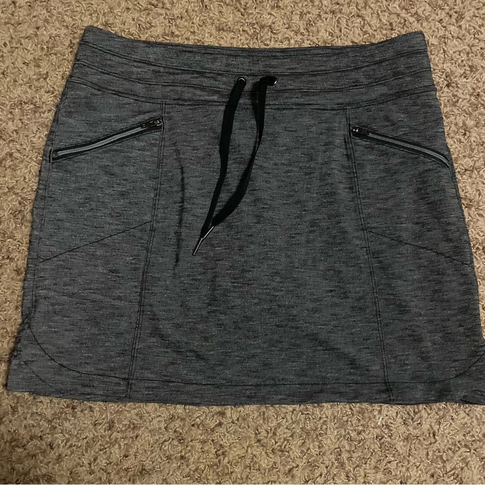 Athleta skort size small